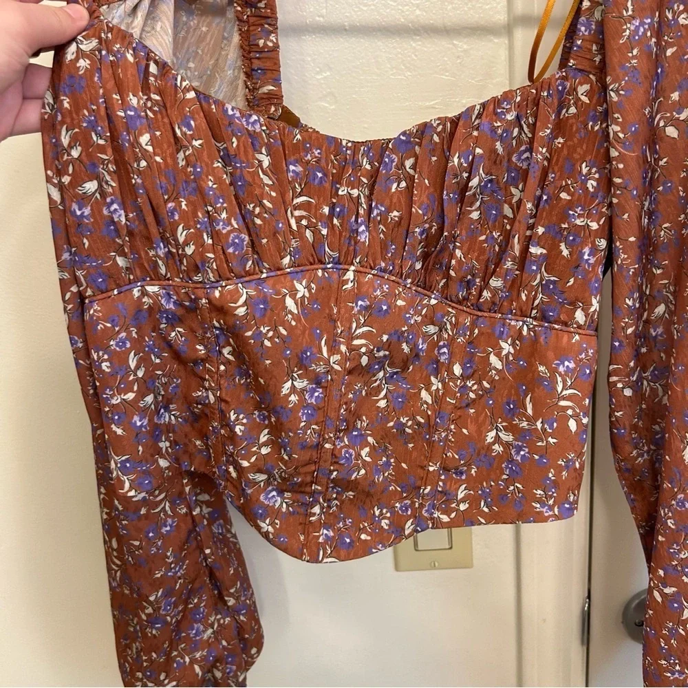 ASTR The Label Penny Floral Puff Sleeve Top Women’s Medium Zip Back Blouse